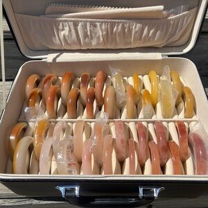 Hang out with your new consignment posher!!